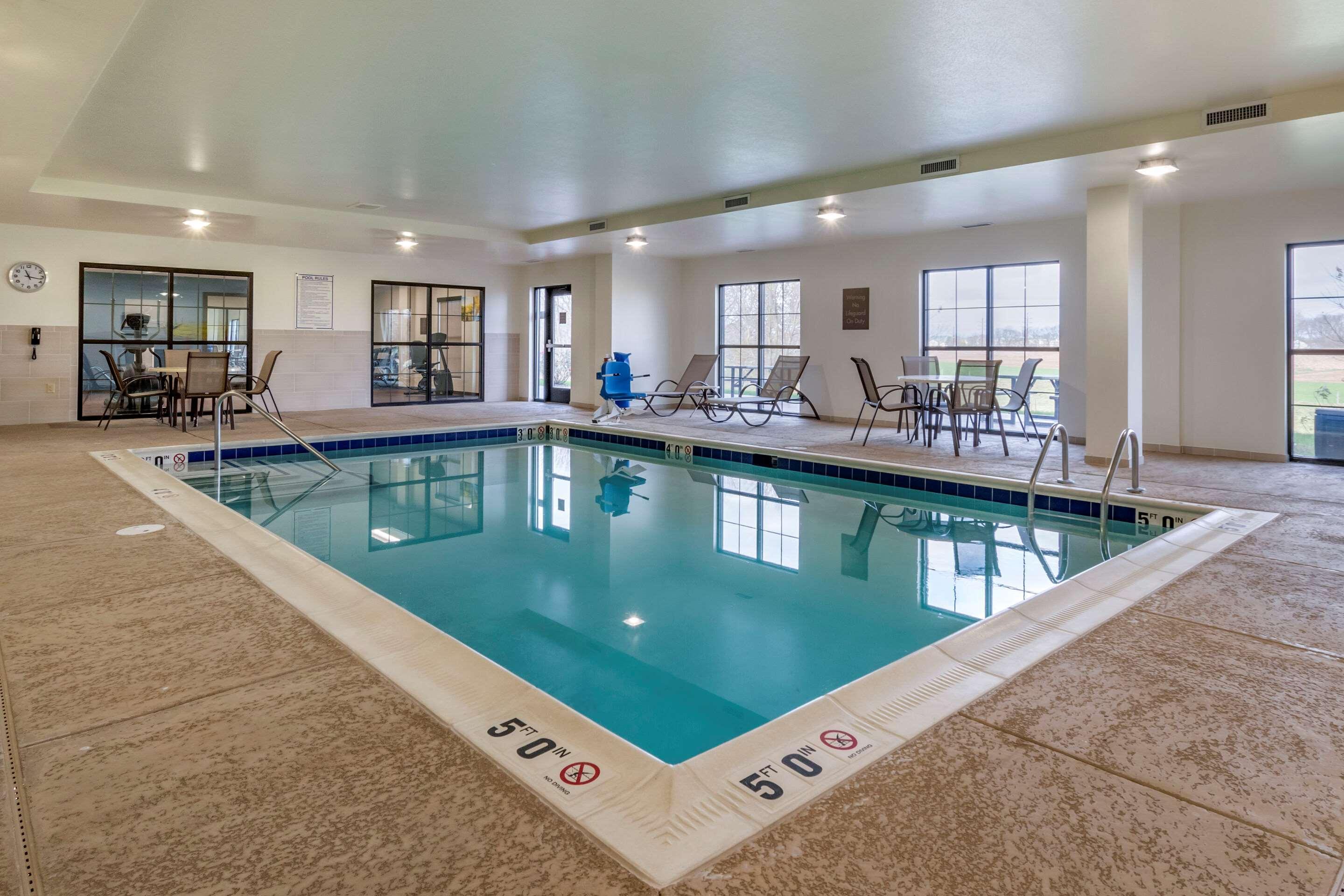 Comfort Suites Manheim - Lancaster Экстерьер фото